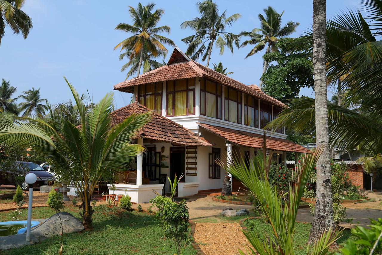 Pozhiyoram Ayurveda Beach Resort Alappuzha Eksteriør bilde