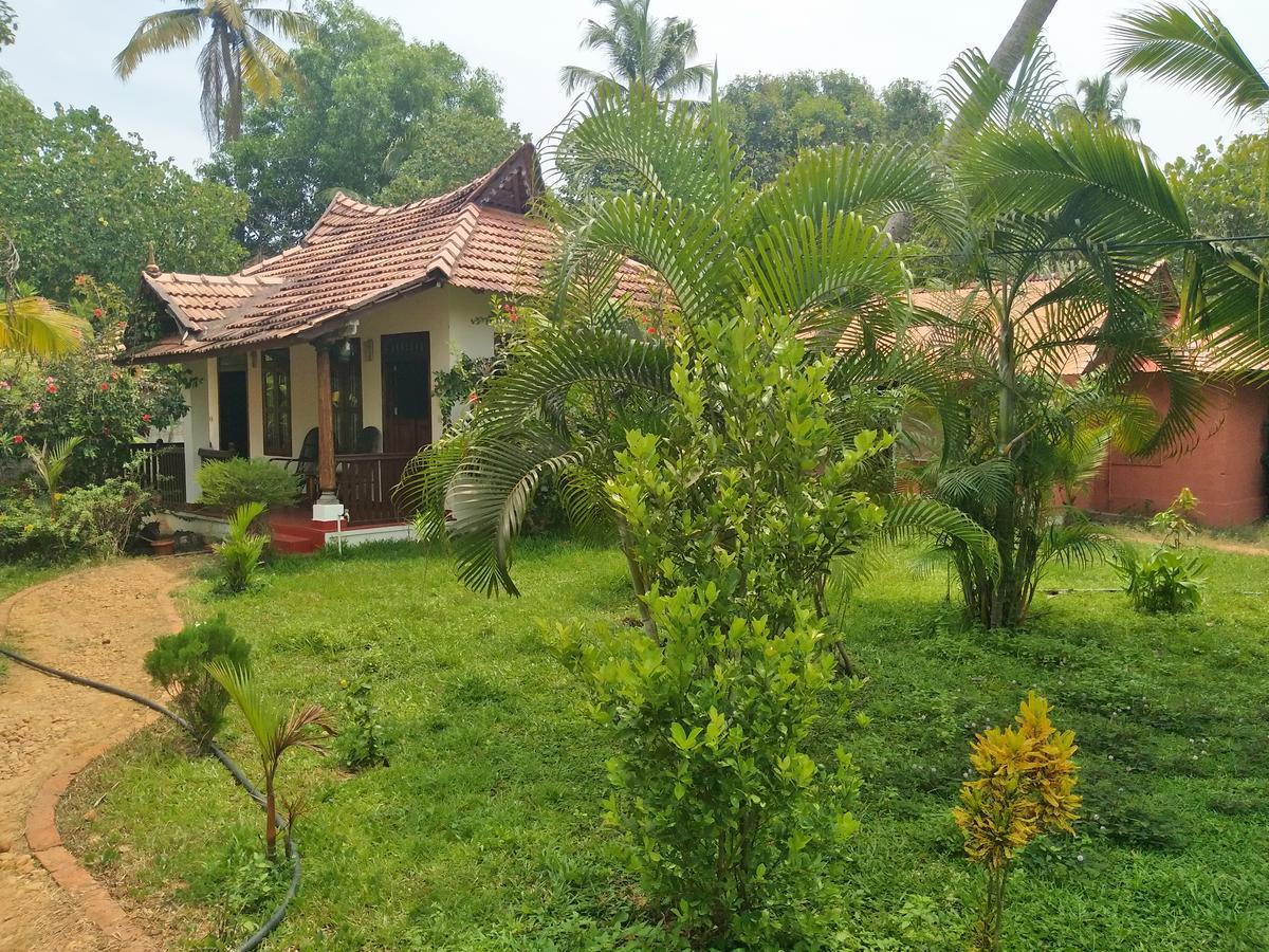 Pozhiyoram Ayurveda Beach Resort Alappuzha Eksteriør bilde