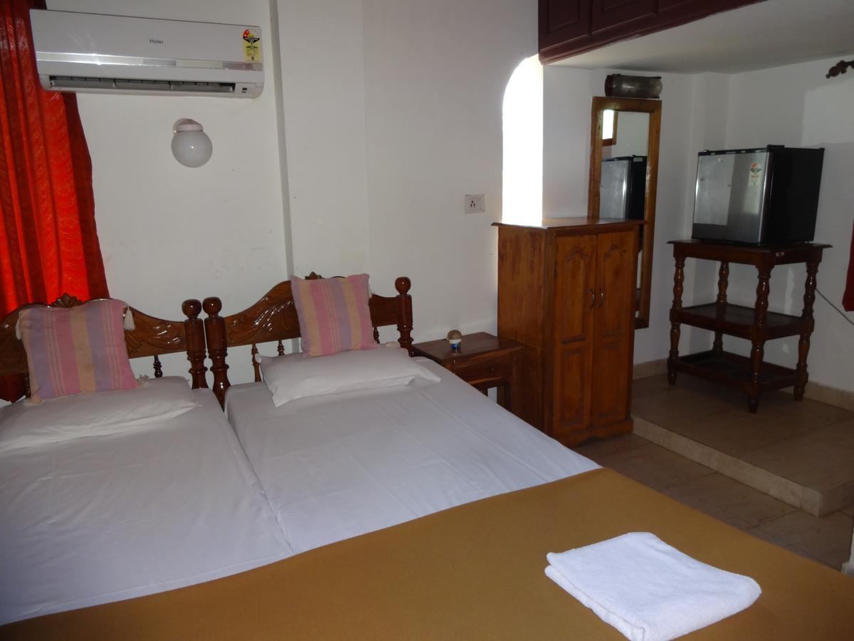 Pozhiyoram Ayurveda Beach Resort Alappuzha Eksteriør bilde