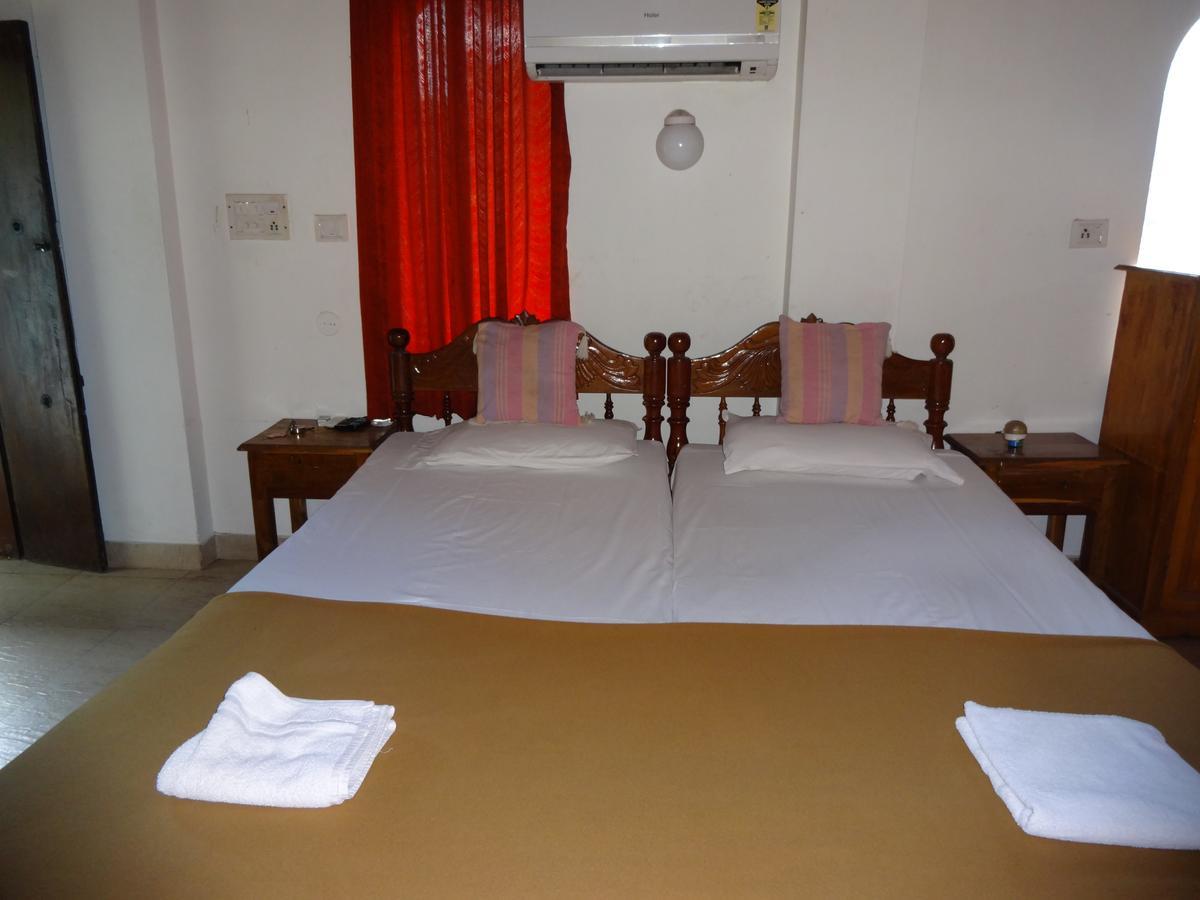 Pozhiyoram Ayurveda Beach Resort Alappuzha Eksteriør bilde