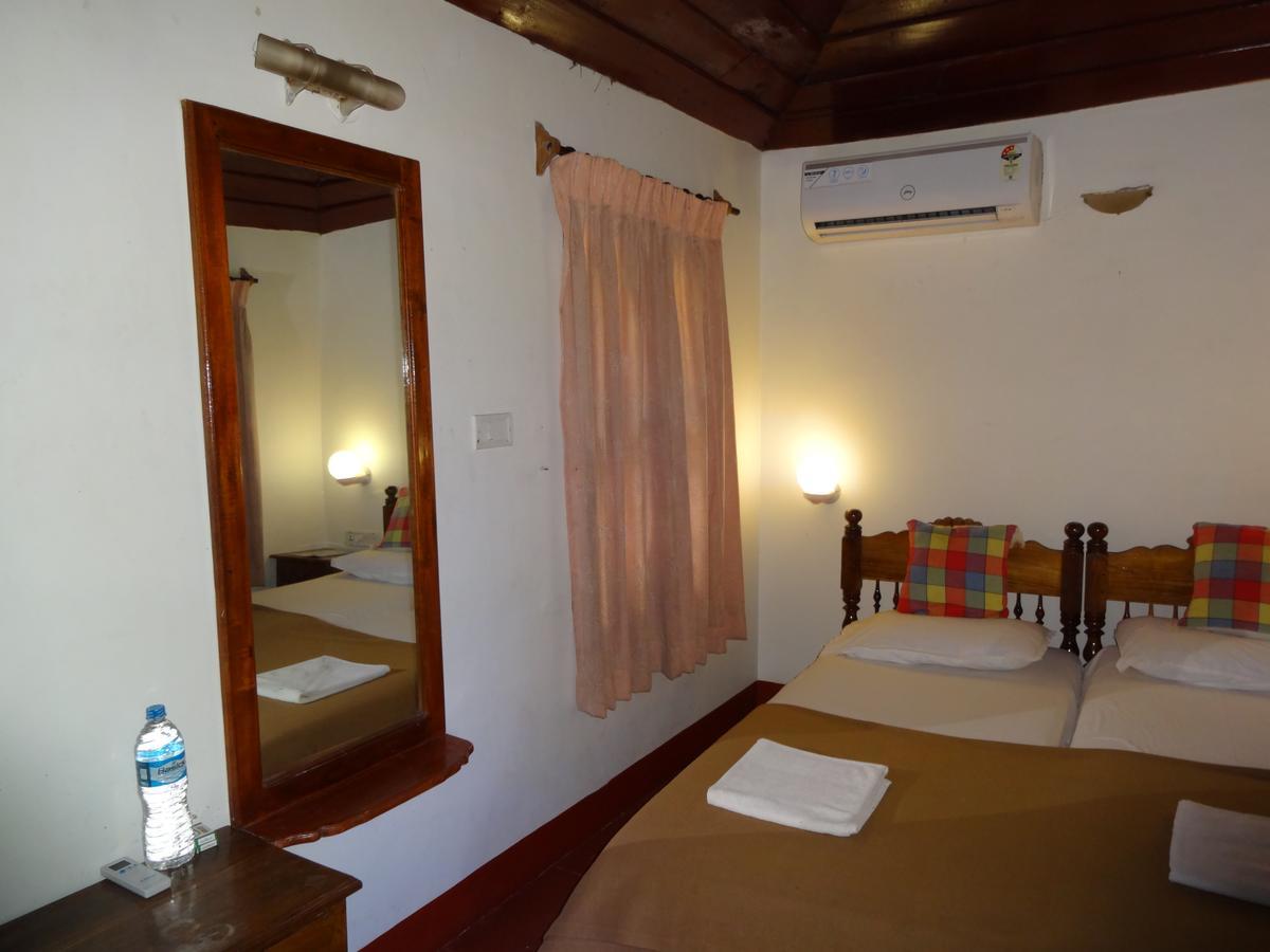 Pozhiyoram Ayurveda Beach Resort Alappuzha Eksteriør bilde